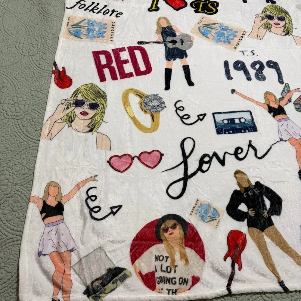 Taylor Swift Fan Art Fleece Throw Blanket | Red 1989 Folklore Fearless